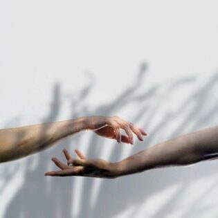 Compass Entry (ابدأ من هنا)